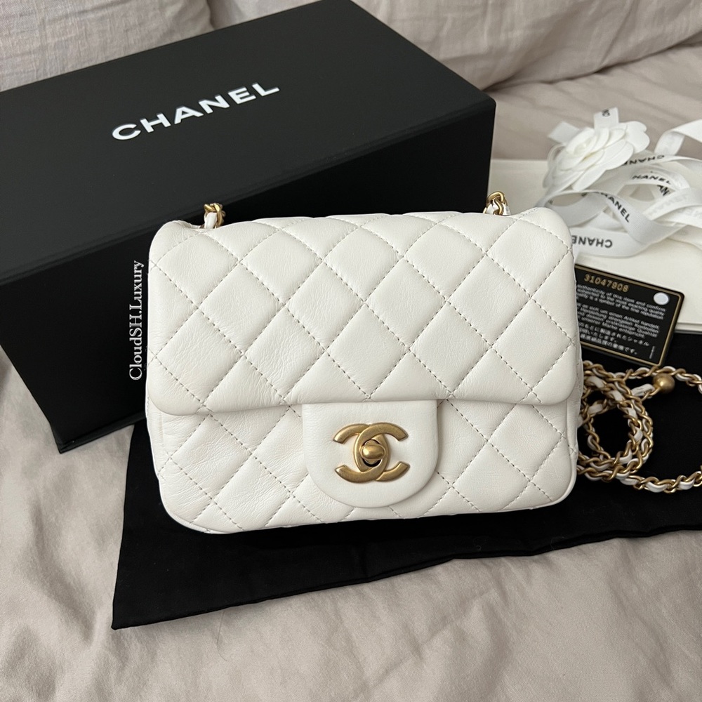 Auth Chanel White Pearl Crush Mini Square - Lambskin w/ Aged Gold Hardware - Picture 1 of 16